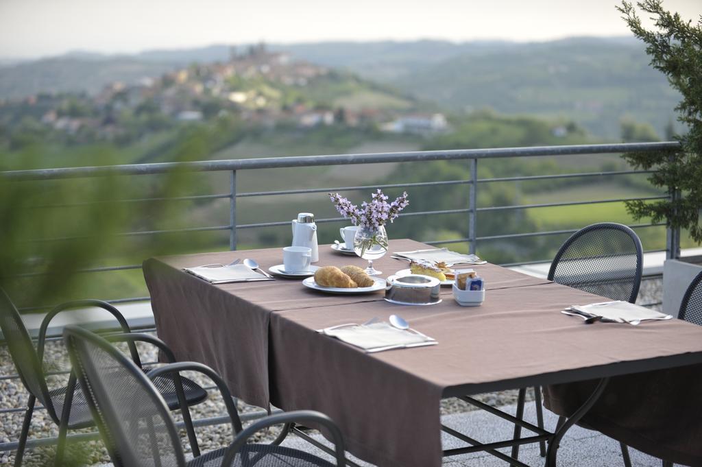 Hotel Ca' Del Lupo Montelupo Albese Zewnętrze zdjęcie