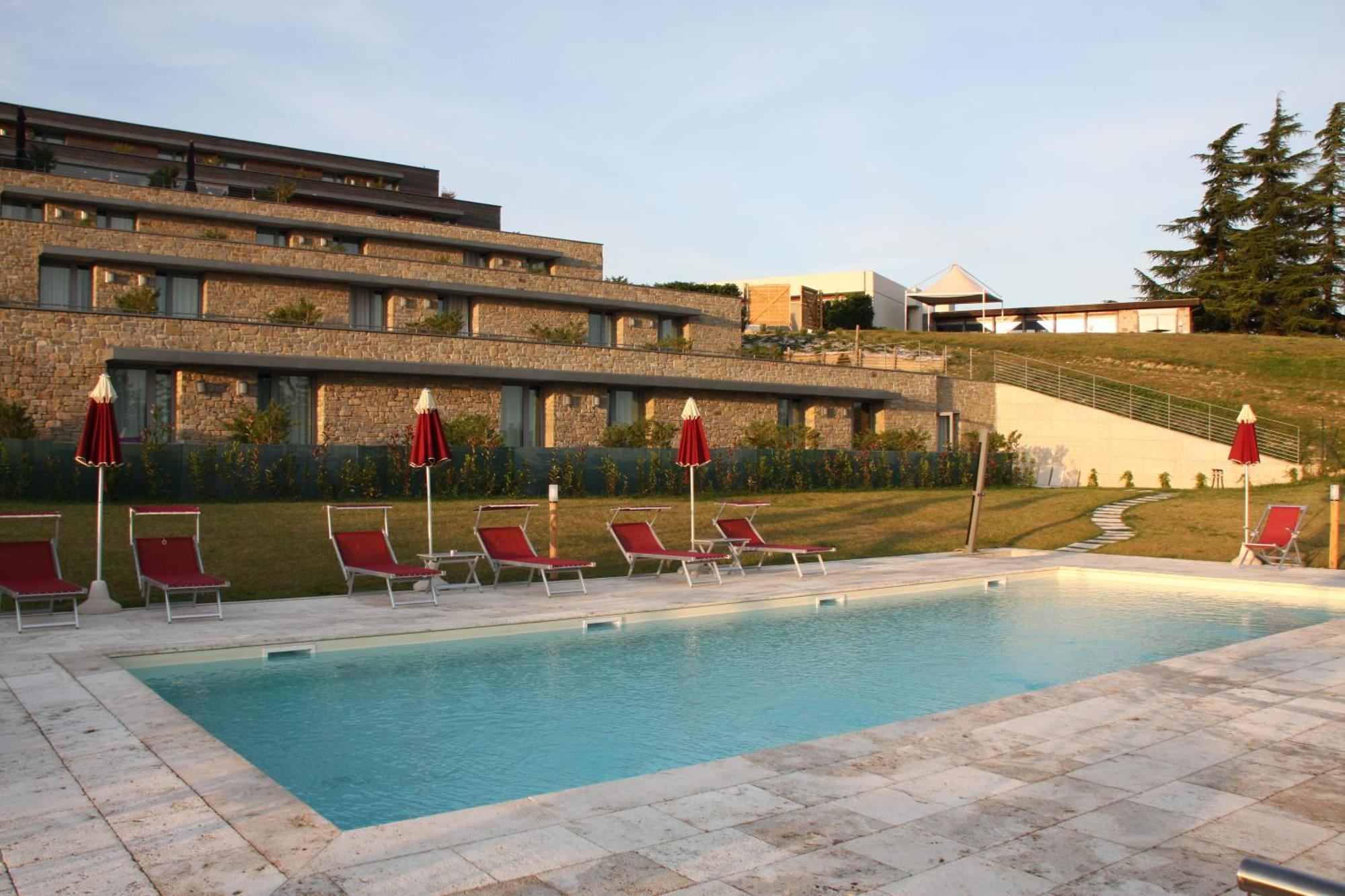 Hotel Ca' Del Lupo Montelupo Albese Zewnętrze zdjęcie