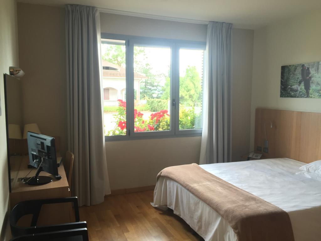 Hotel Ca' Del Lupo Montelupo Albese Zewnętrze zdjęcie