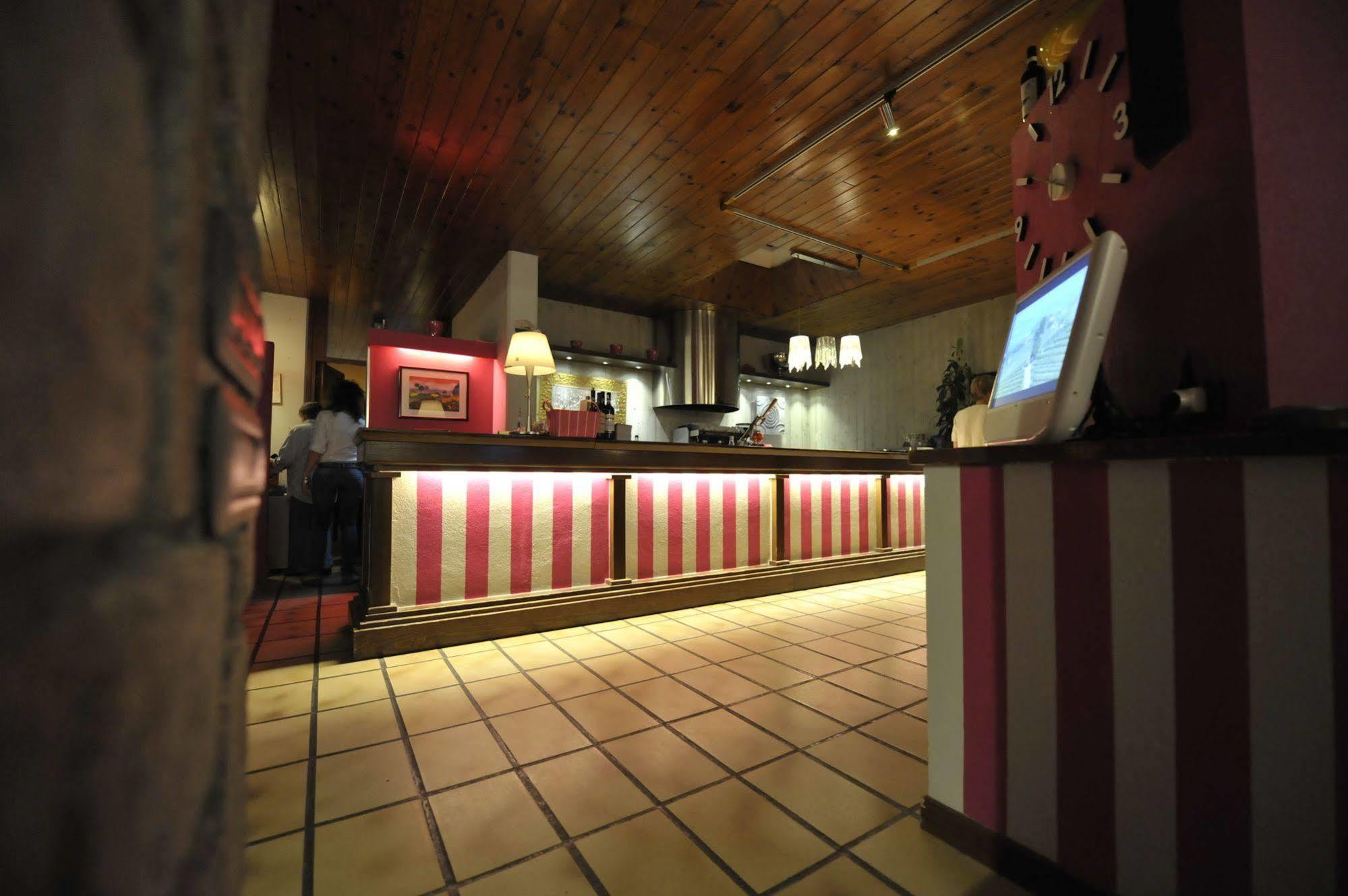 Hotel Ca' Del Lupo Montelupo Albese Zewnętrze zdjęcie
