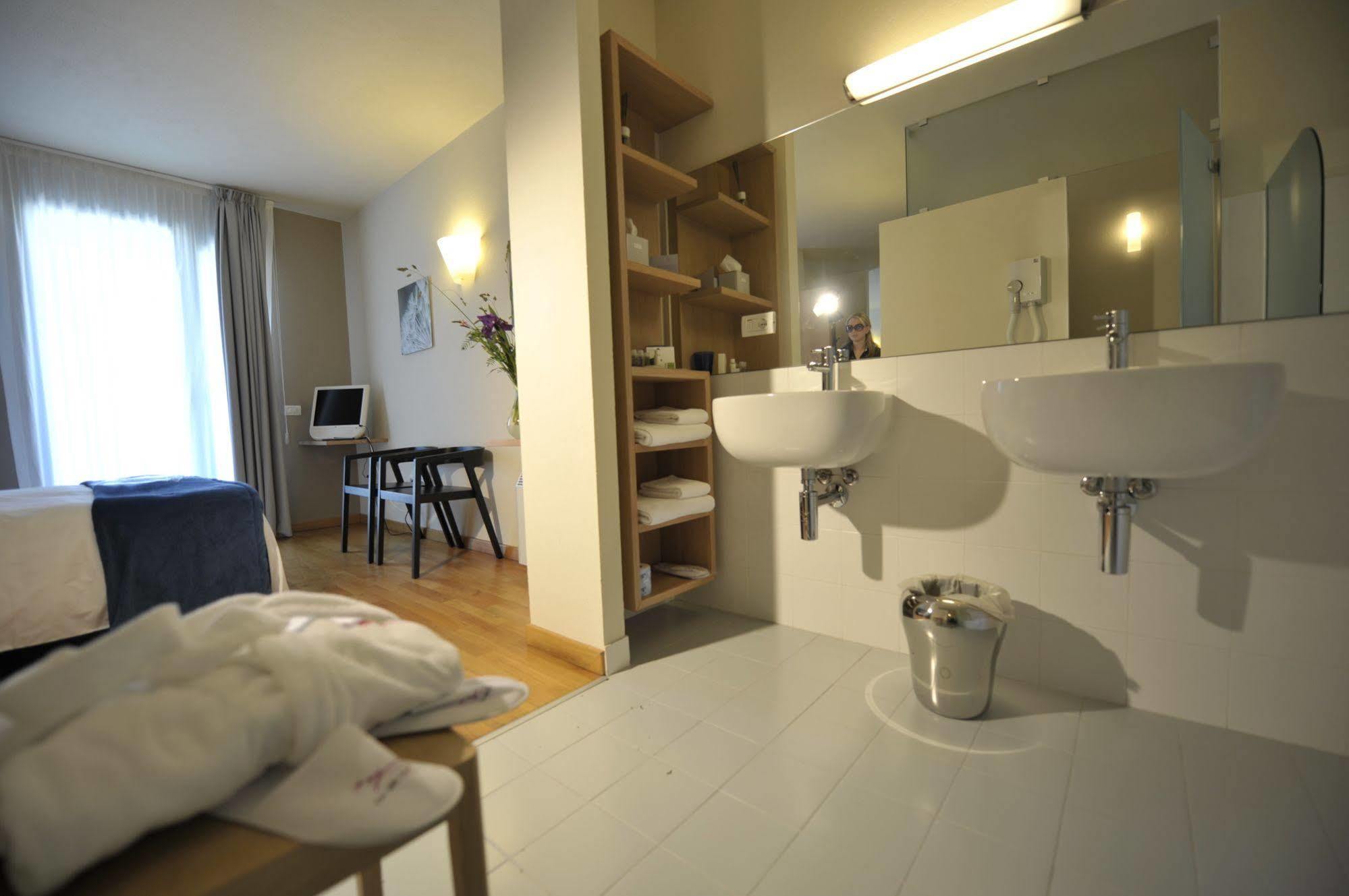 Hotel Ca' Del Lupo Montelupo Albese Zewnętrze zdjęcie