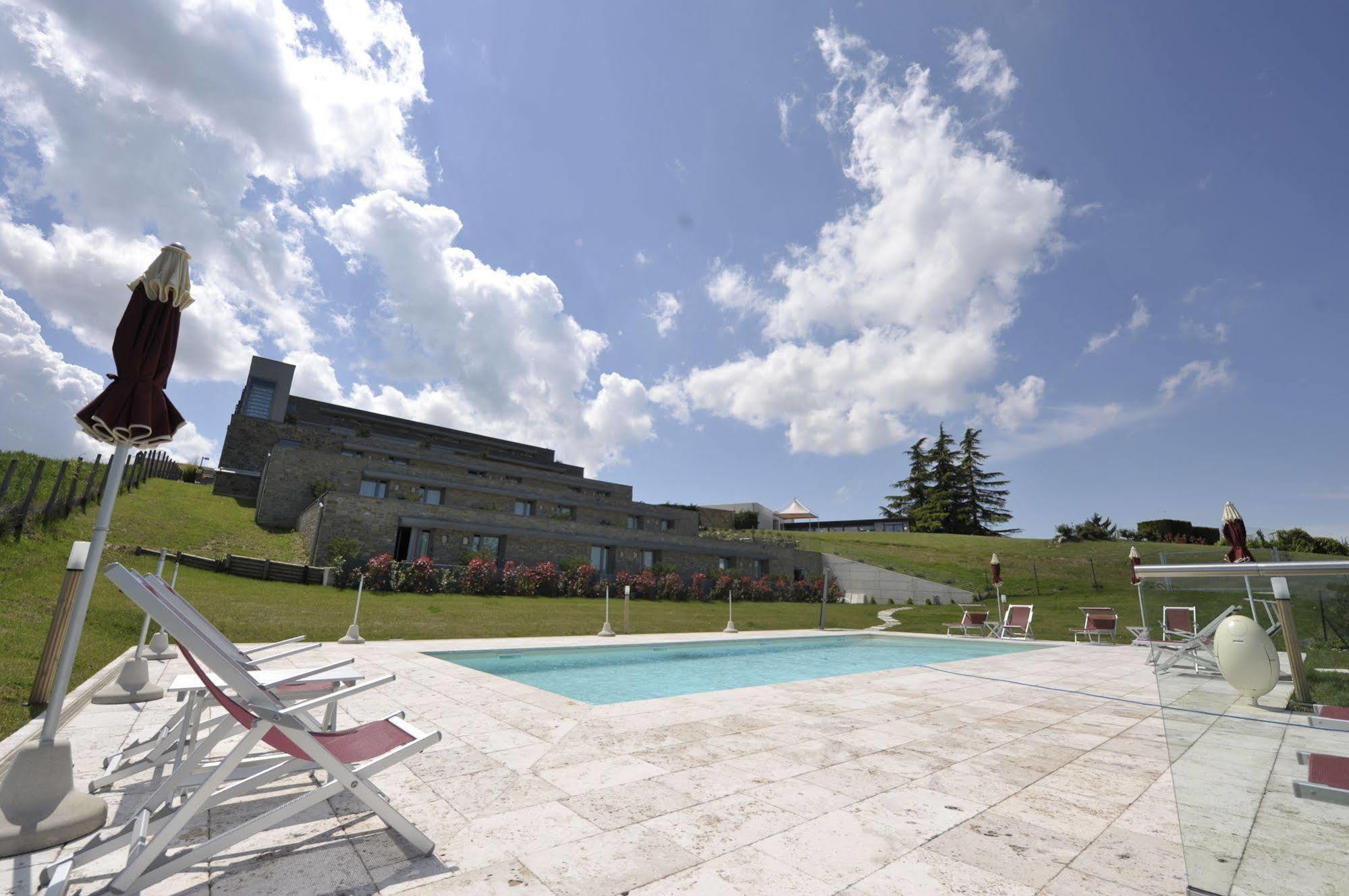 Hotel Ca' Del Lupo Montelupo Albese Zewnętrze zdjęcie